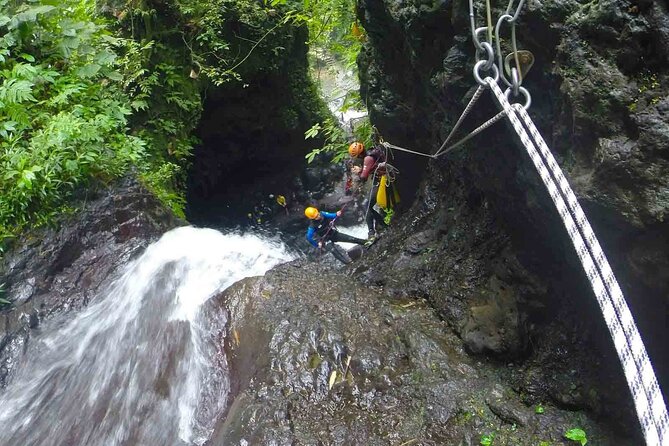 3Hrs Intermediate Canyoning in North Bali (Pickup, Lunch & GoPro) - The Safety-First Team: What You Should Expect From Your Guides