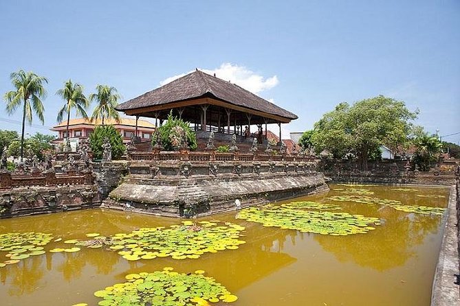 A Fascinating View of Eastern Bali - What to pack: temple rules and Bali sun