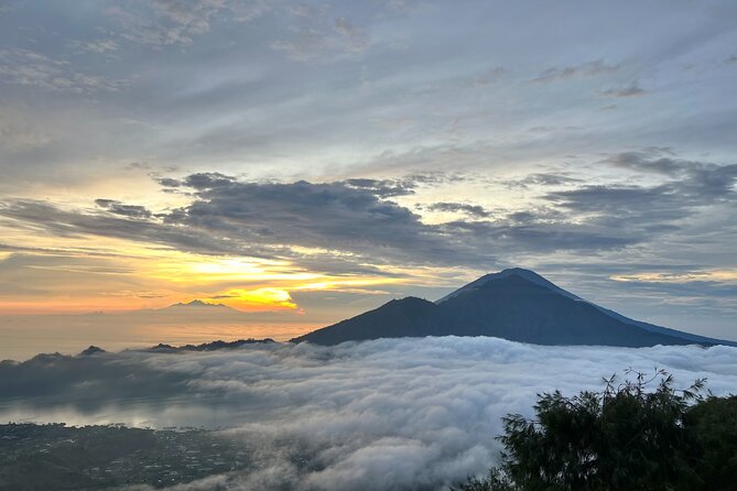 All inclusive Mount Batur Trekking with Hot Spring tour - Sunrise on Mount Batur: that early start is the whole point