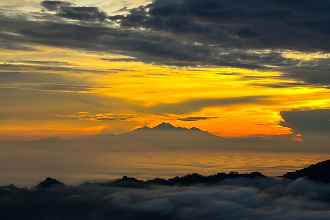 All inclusive Mount Batur Trekking with Hot Spring tour - Transfers from Ubud: air-conditioned comfort for a long morning