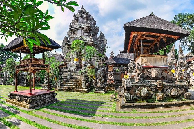 All-Inclusive Ubud Private Tour - Tegenungan Waterfall: A 15-Meter Cascade in Lush Greenery