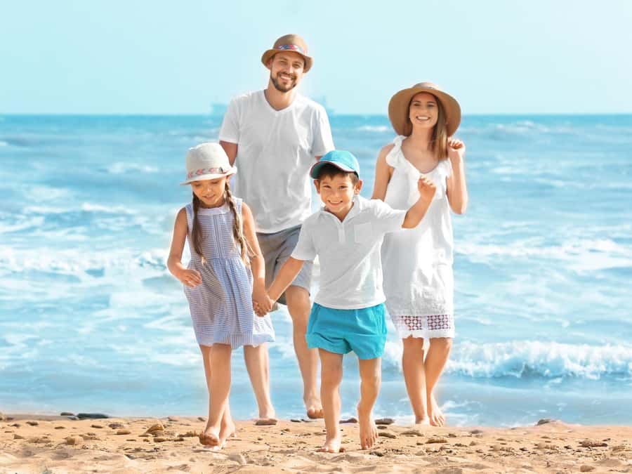 Bali: 2-Hour Family Photoshoot Ubud. Capture Bali Memories - Choosing your Bali backdrop: hotel gardens, rice terraces, beaches, markets