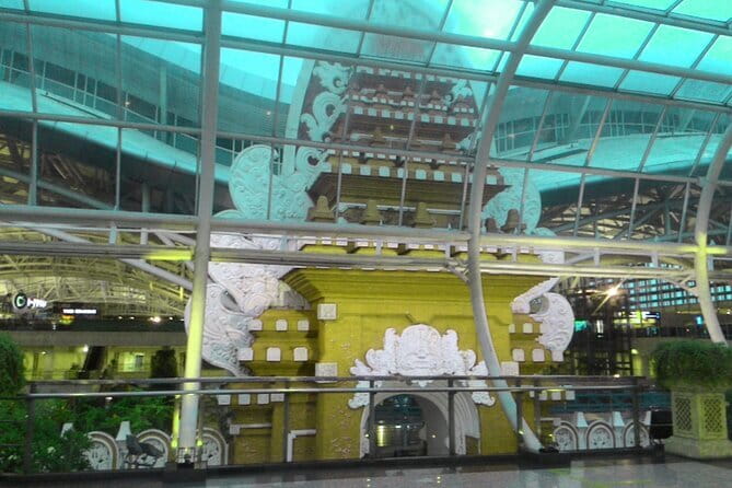 Bali Airport and Hotel Private Transfer Service - Local help that goes beyond the steering wheel