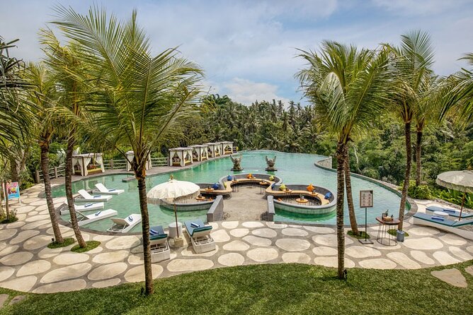 Bali All Inclusive : Tlaga Singha Infinity Pool & Atv Adventure - The optional coffee and tropical-fruit stop before Tlaga Singha