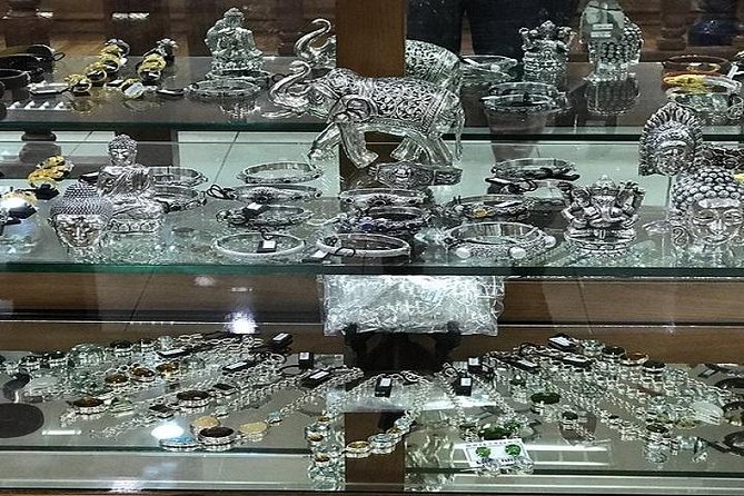 Bali Art Shopping and Culture Tour - The route in plain language: a 9:00 AM craft circuit