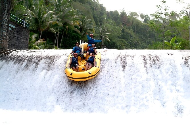 Bali Best-Activities: Telaga Waja Rafting Adventure - The optional 4-meter Bajing dam jump: choose your level of courage
