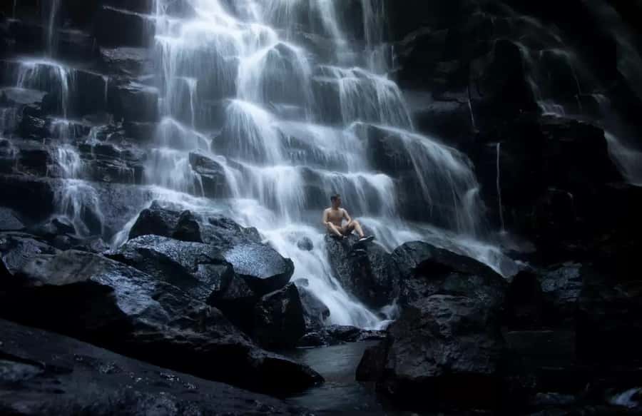 Bali Best Waterfalls Private Tour - Tukad Cepung: Walking Into the Cave-Under-Forest Waterfall