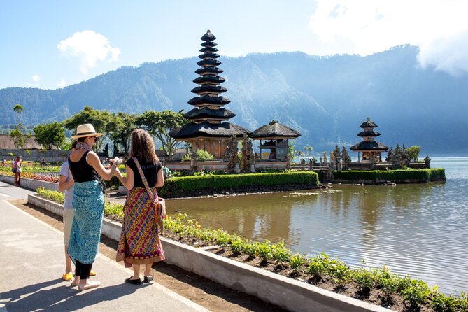 Bali Charm: Full-Day Bedugul and Tanah Lot Tour (UNESCO) - All Inclusive Tickets - The guide/driver is the real secret sauce