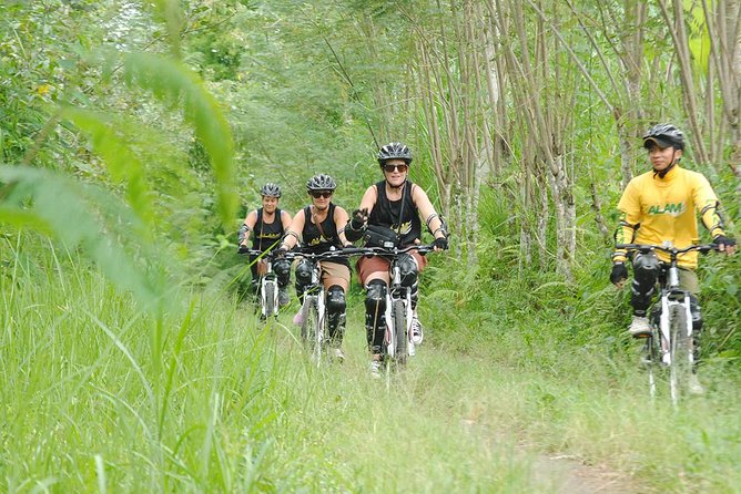Bali Downhill Cycling and White Water Rafting - Pickup and timing from Ubud: what the 10-hour day really means
