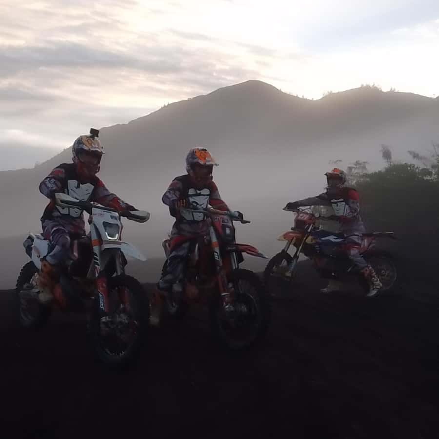 Bali: Extreme Dirt Bike Experience in Nature - Field routes, lunch buffet, and the kind of break you’ll want