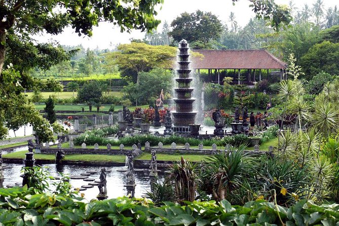 Bali Gate of Heaven Tour - Water Palace - Virgin Beach - WiFi and Water: The Two Comfort Details to Watch