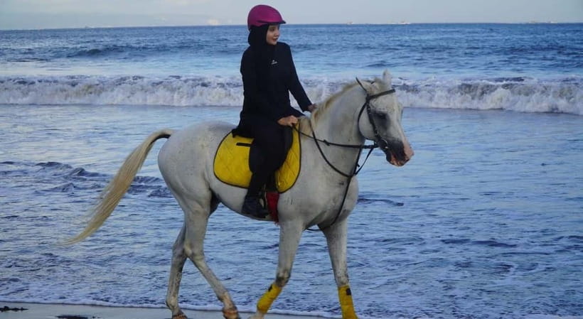 Bali: Horse Riding on the beach experience with free shuttle - Hitting the Beach: Coastline Riding, Photo Help, and Water Conditions
