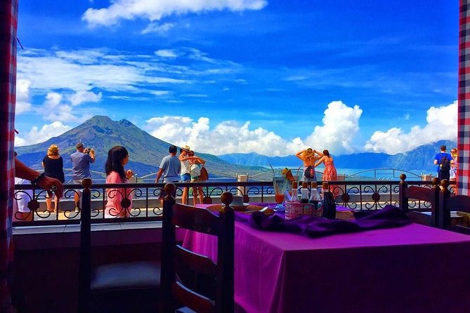 Bali Iconic Tour with Buffet Lunch and Attraction Tickets - Lunch at Grand Puncak Sari: Buffet Food With a Volcano Backdrop