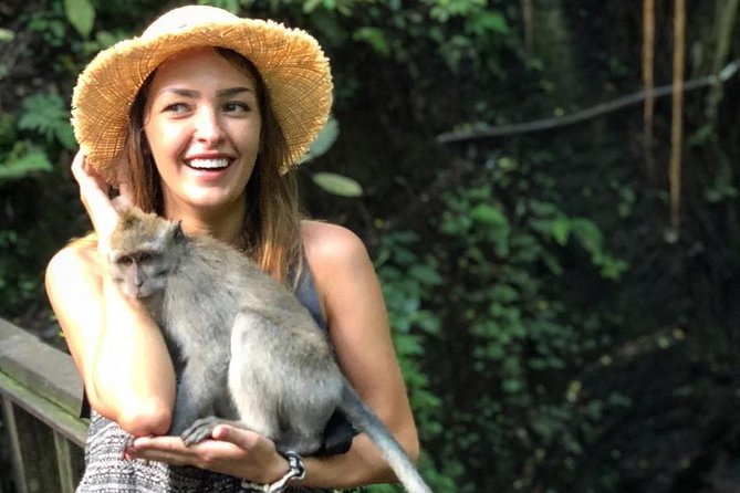 Bali Iconic Tour with Buffet Lunch and Attraction Tickets - Sacred Monkey Forest Sanctuary: Seeing Macaques Up Close