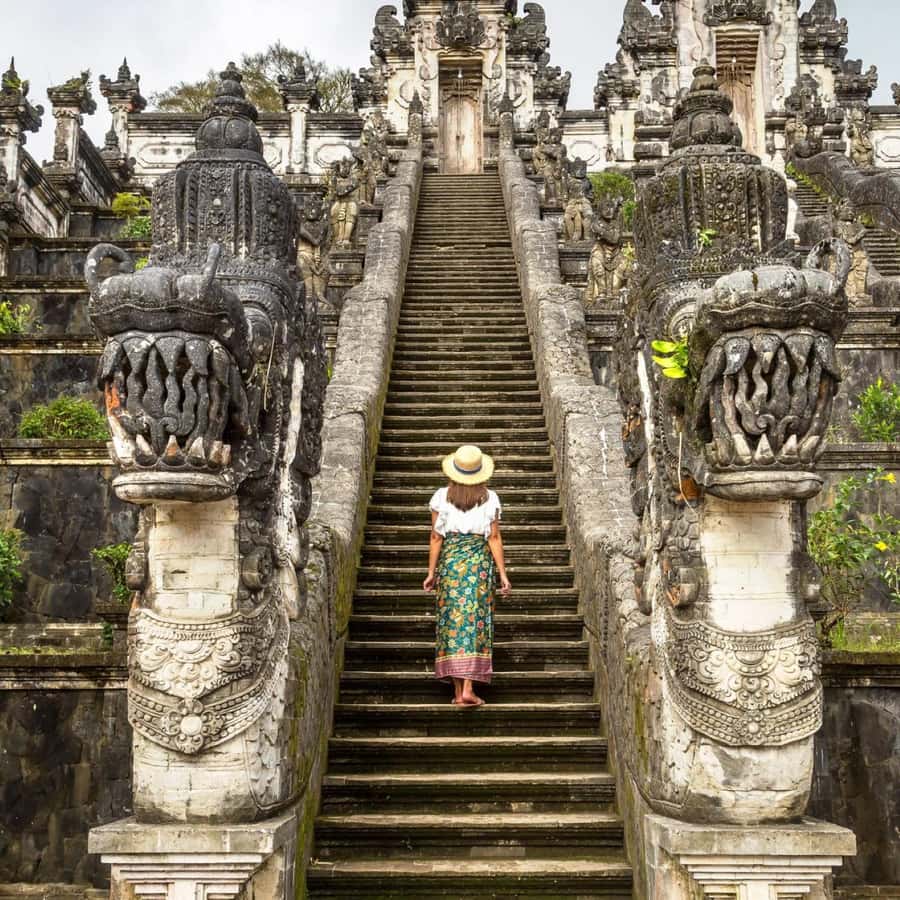 Bali Instagram Tour - Tukad Cepung waterfall: the photo time where patience counts