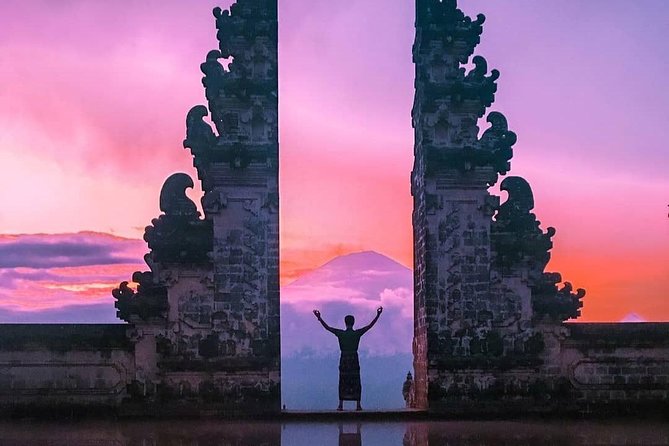 Bali Instagram Tour - All Inclusive - Lereng Agung volcano-view buffet: the meal break that actually matters