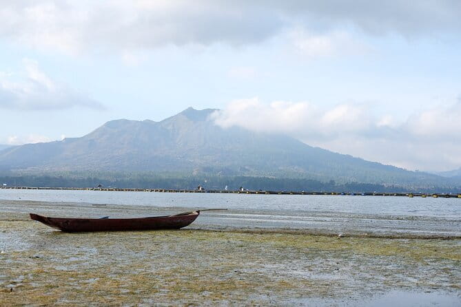 Bali Instagram Tour - DESIGN Your Own Trip - Lempuyang Temple and Gate to Heaven style photo time