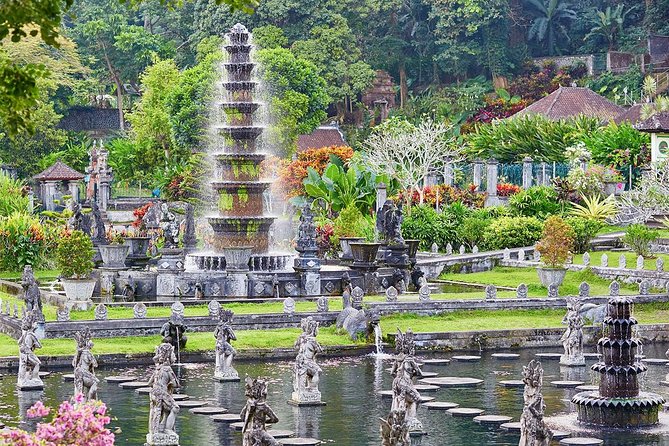 Bali Instagram Tour: Lempuyang Temple, Tirta Gangga and Tukad Cepung Waterfall - Why this Bali Instagram tour makes sense for East Bali photos