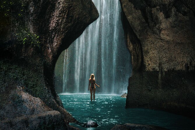 Bali Instagram Tour: The Most Scenic Spots - Tirta Gangga: the royal water palace you can photograph from multiple angles