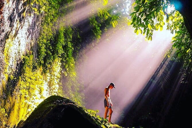 BALI INSTAGRAM TOURS; Heaven Gate, Tirta Gangga, Tukad Cepung waterfall - How a private east Bali route changes your photo day
