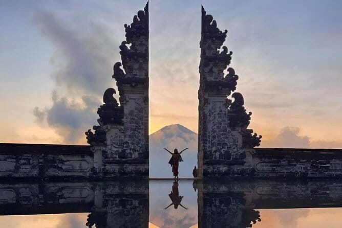 Bali: Lempuyang Temple, Waterfall & Rice Terrace Private Tour - Key things that make this tour worth your time