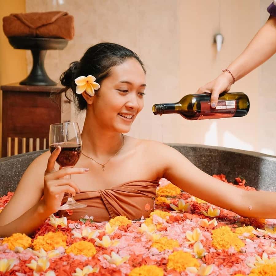 Bali: Luxury Spa Balinese Massage scrub Flower bath 2 Hour - Key highlights to look for