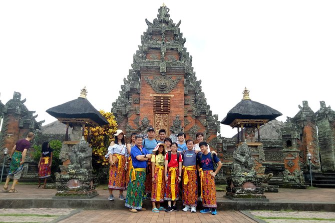 Bali Night Market Experience and Ubud Highlights tour - Gianyar Street Night Market: dinner + street-food guidance