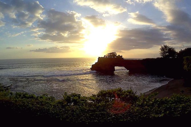 Bali Private Tour: Ulun danu Temple, Iconic Handara Gate & Tanah lot sunset. - Tanah Lot Temple at sunset: the timing test