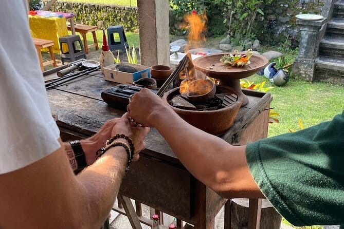 Bali Sidemen Silver Class Making with 7 Gram of Silver - What happens in the workshop: from first steps to fine details