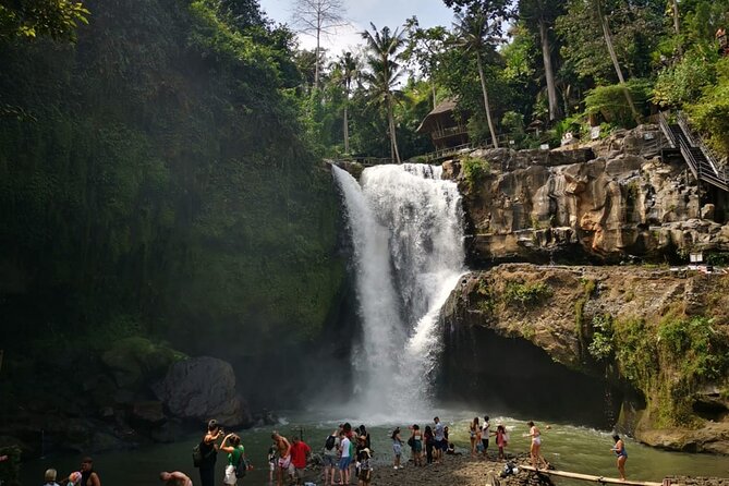 Bali Sunrise Horse Riding and Tour - Tegenungan Waterfall: The Photo Stop That Actually Fits