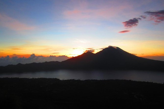 Bali Sunrise Trekking and Natural Hot spring Tour - Mount Batur Sunrise: The Schedule That Makes the Views Work