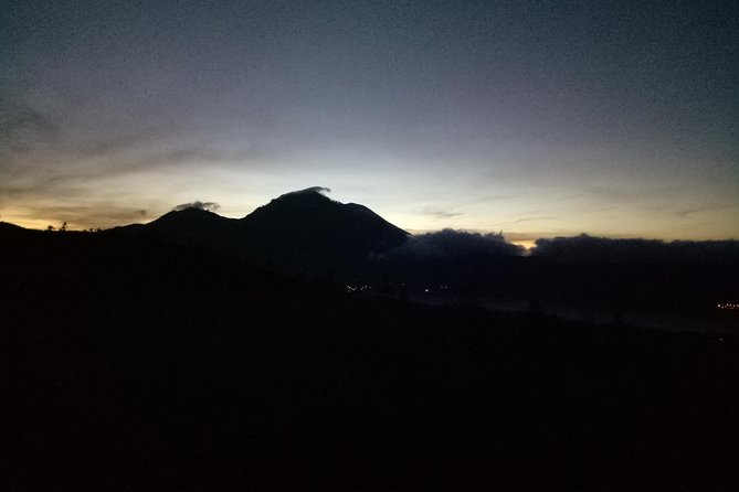 Bali Sunrise Trekking and Natural Hot spring Tour - Summit Breakfast: Warm Food at the Moment the Sky Changes