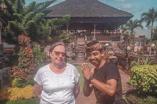 Bali Sunset: Uluwatu Temple - Kecak Dance- Jimbaran Bay - Price and logistics: where the $35 value really comes from