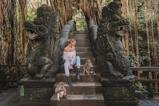 Bali Sunset: Uluwatu Temple - Kecak Dance- Jimbaran Bay - Uluwatu Temple at golden hour: views, rules, and monkey moments