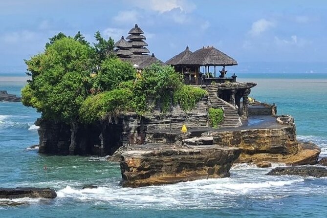 Bali Tanah Lot, Ulun Danu Beratan & Jatiluwih Rice Terrace - The Highlights You’ll Notice