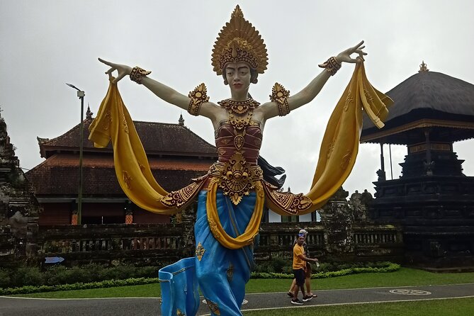 Bali Tanah Lot, Ulun Danu Beratan & Jatiluwih Rice Terrace - Getting Around: Comfort, Pacing, and the Private Group Advantage