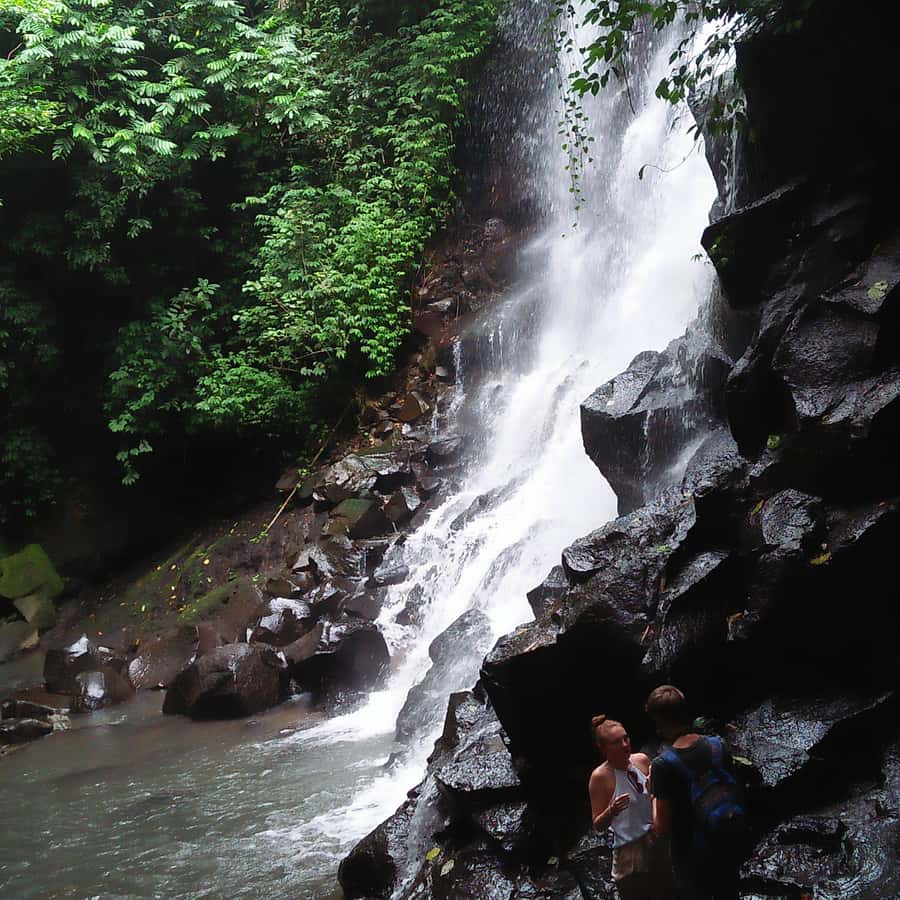 Bali: Tibumana, Tukad Cepung, Kanto Lampo, & Tegenungan Tour - Tegenungan Waterfall: A Big View Finale With Time to Linger