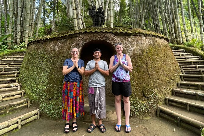 Bali Traditional Village Experience - The holy water site: what to wear and when you might get wet