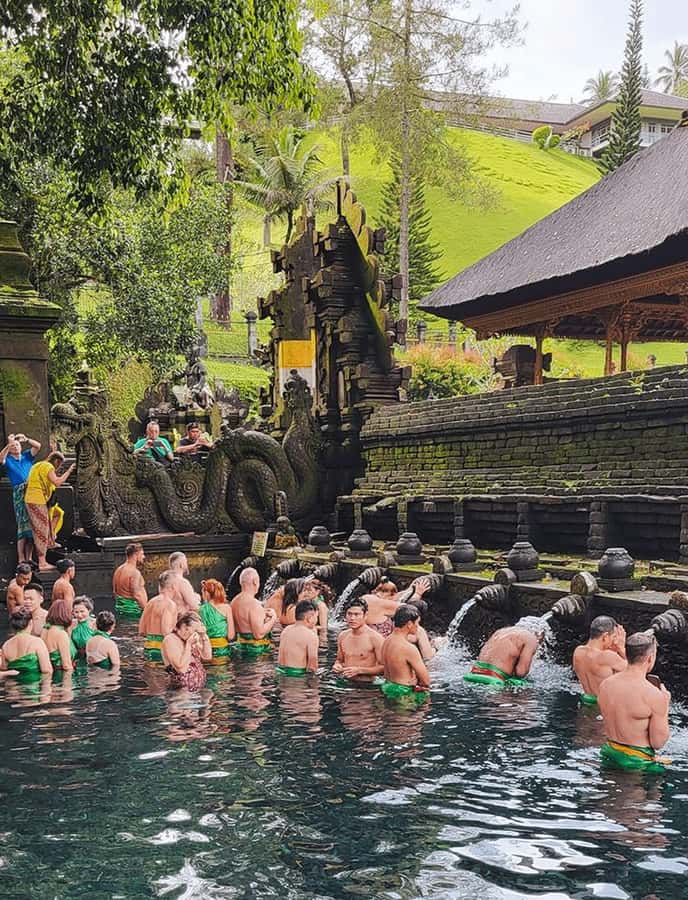 Bali: Trip to Tirta Gangga Palace and Tukad Cepung Waterfall - Who should book this tour, and who should skip it