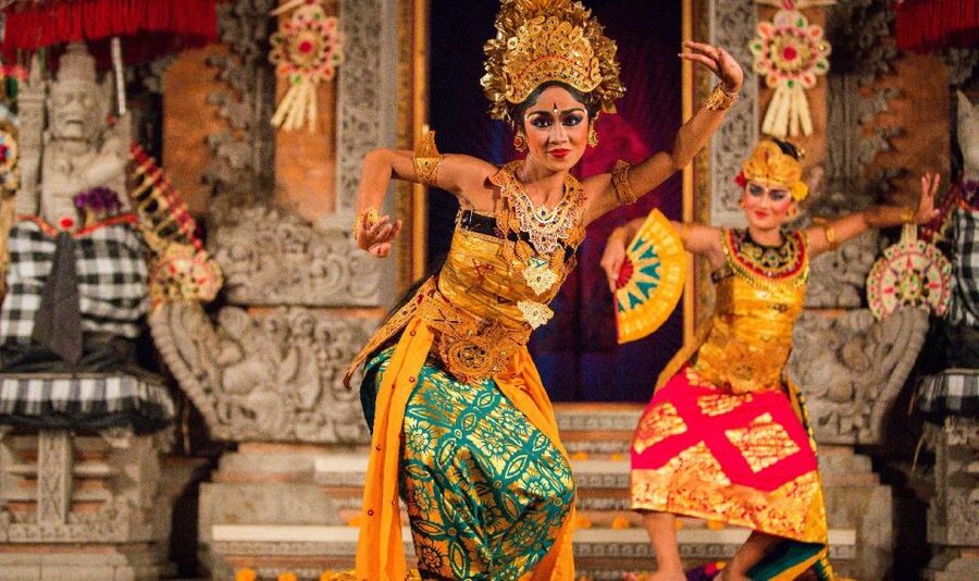 Bali: Ubud Palace Legong Dance Show Ticket - When to arrive for real seats: crowd math that actually helps