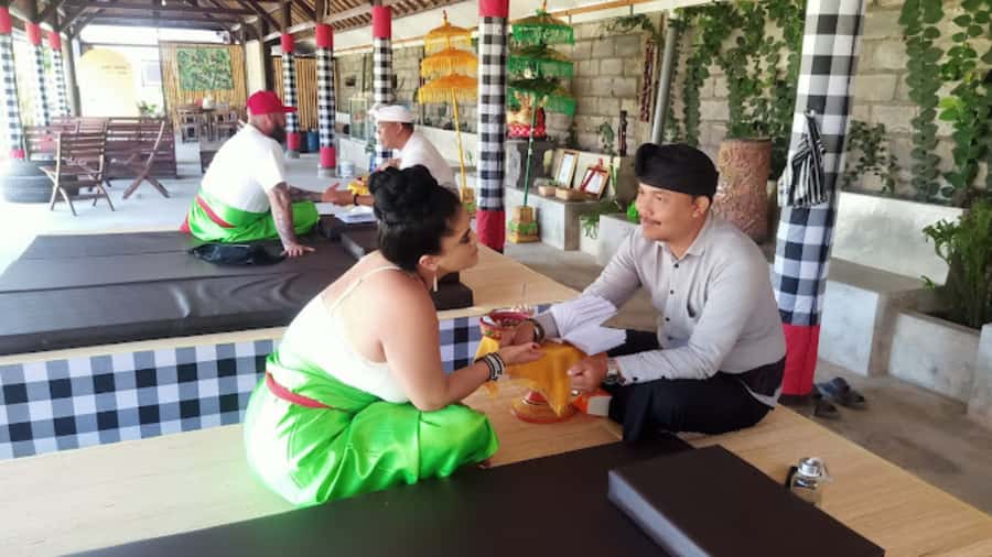 Bali: Ubud Palm of Hand Reading with Balinese Method - Getting There in Ubud: Meeting Point Reality Check