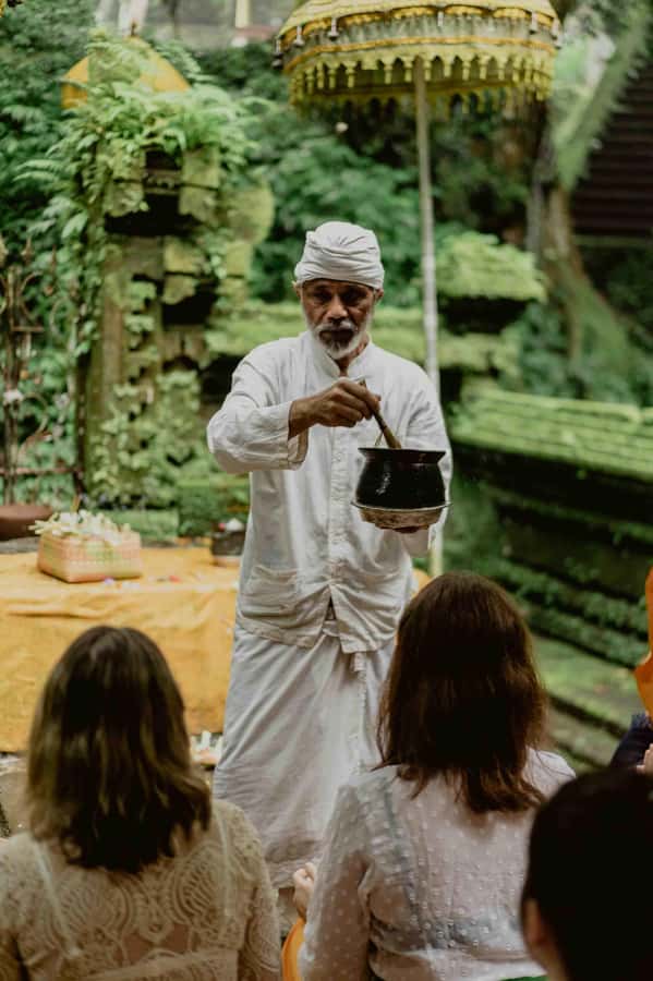 Bali: Ubud Spiritual Cleansing and Meditation Healing Tour - Temple Visit Etiquette: Sarongs, Timing, and Respectful Rules
