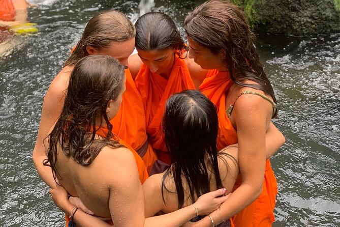 Bali: Water Purification at Pura Mengening - Photo Moment in the Quiet Temple