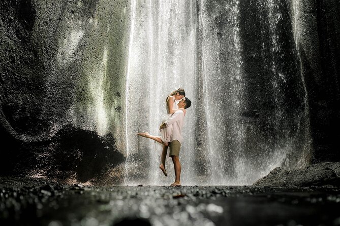 Bali Waterfalls Private Day Tour - Lunch on the route: keeping your energy up in real Bali
