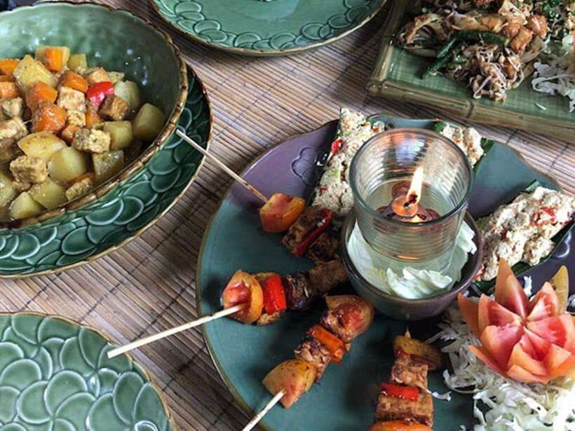 Balinese cooking class/Go shopping at the market, cook, eat - Price and value: $35 that covers more than cooking