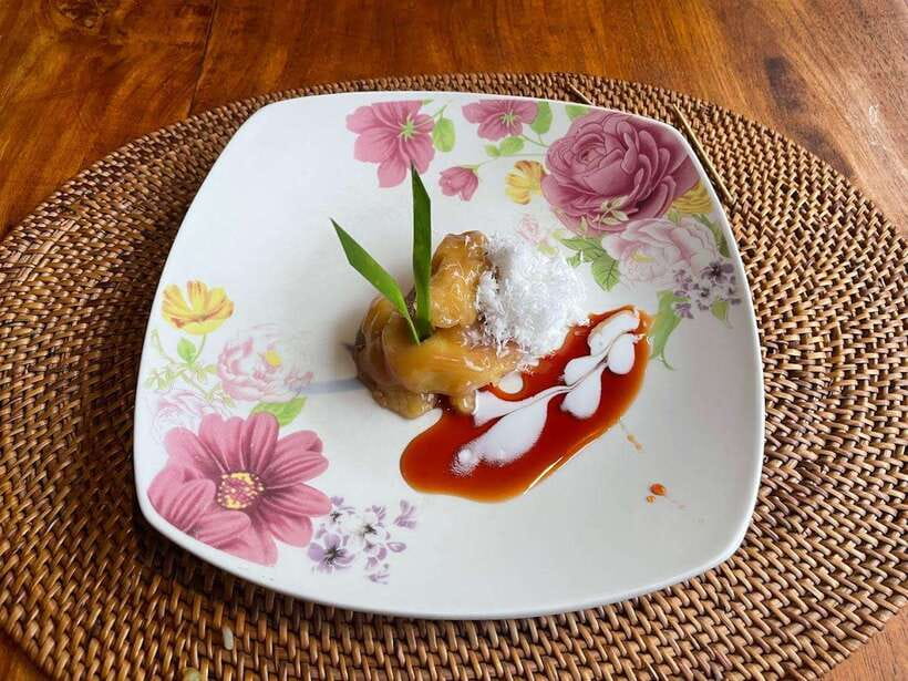 Balinese cooking class/Go shopping at the market, cook, eat - The market stop that makes the recipes make sense