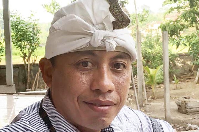 Balinese Cooking Class / Market Buy ~ Cook ~ Eat.Learn to cook authentic Balinese food!With happy recipe / Round trip hotel transfer included - Pickup and timing: morning vs afternoon is a real decision