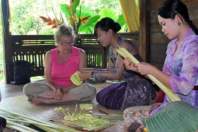 Balinese Cooking class with traditional morning market visit - The chef-led cooking class in a real kitchen setting