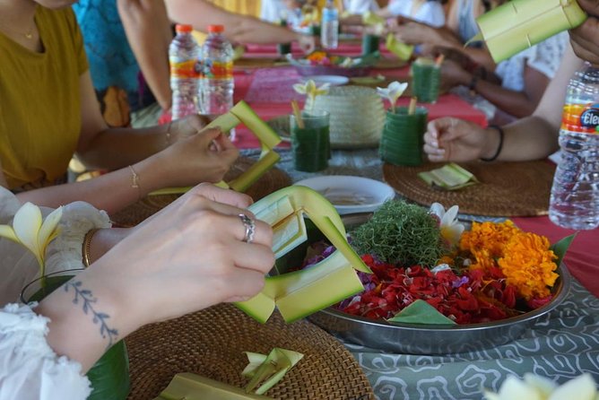 Balinese Traditional Food Cooking Class with Ubud Monkey Forest and SPA - Sacred Monkey Forest Sanctuary: what you’ll actually notice