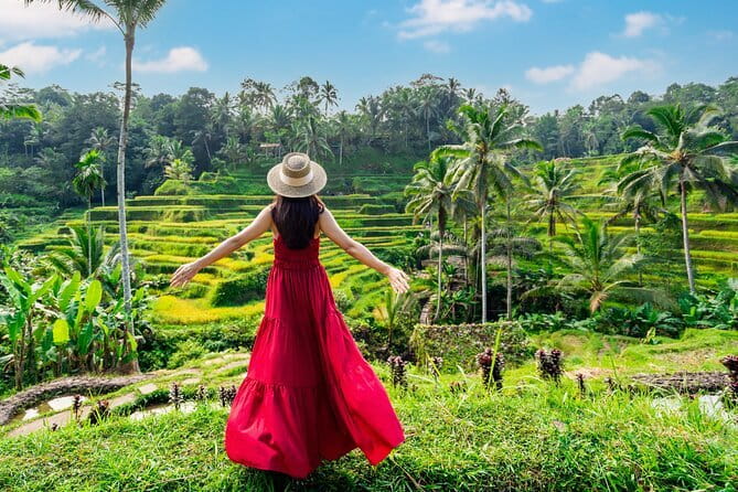 Banyumala Waterfalls with Tanah Lot Sunset Tour - The guide experience: flexibility can make the day feel lighter